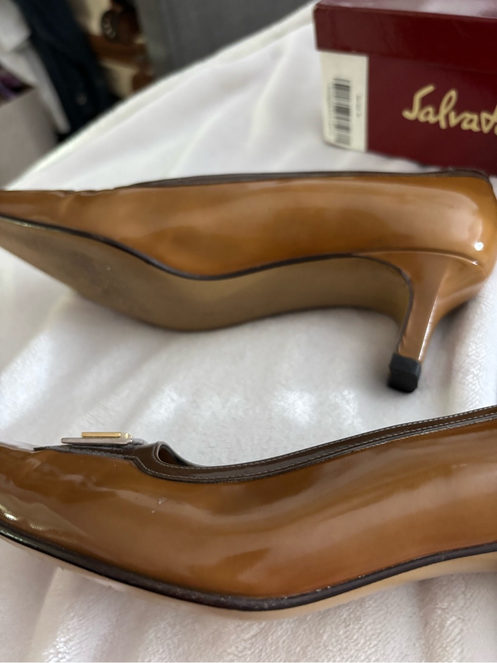 Salvatore Ferragamo Brown Leather Square-Toe Flats with Gold Logo Accent - Picture 4 of 10
